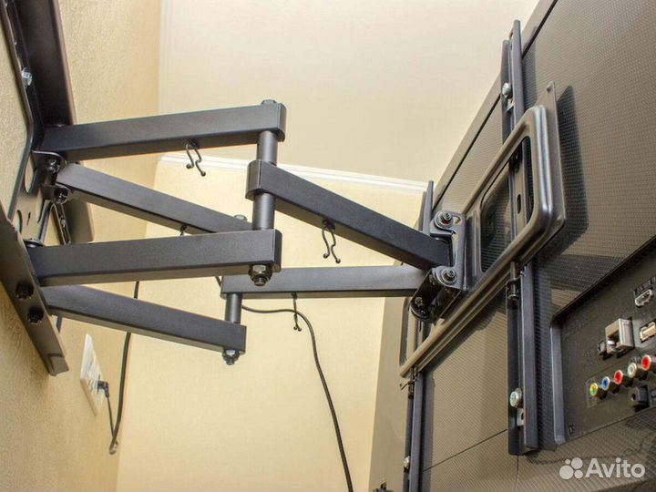 Установка телевизора на стену/установка кронштейна