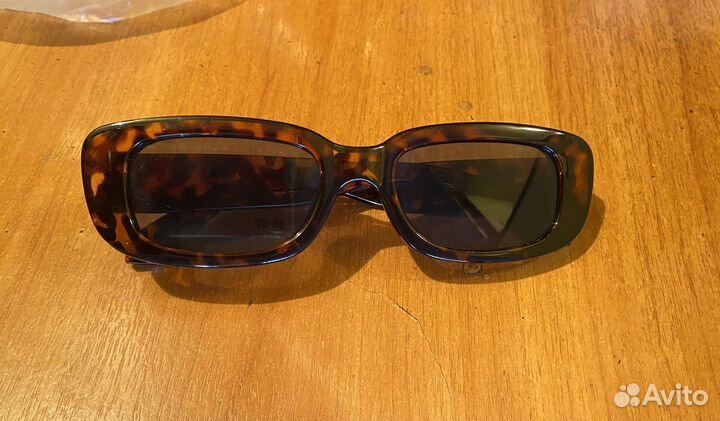 Солнцезащитные очки женские