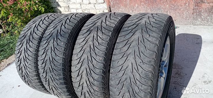 Yokohama Guardex F720 285/60 R18