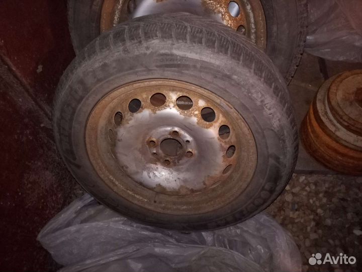 Goodyear UltraGrip Ice 2 185/65 R15 88T