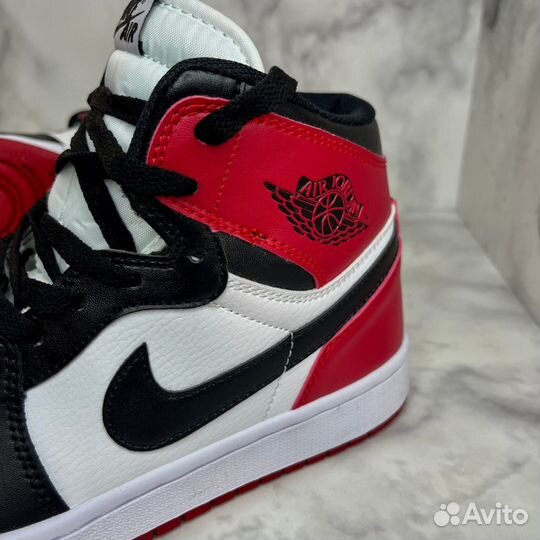 Кроссовки Air Jordan 1 Retro High новые