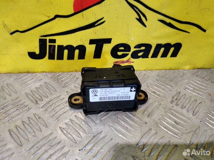 Датчик ускорения Volkswagen Touareg 7P5 cgea 3.0