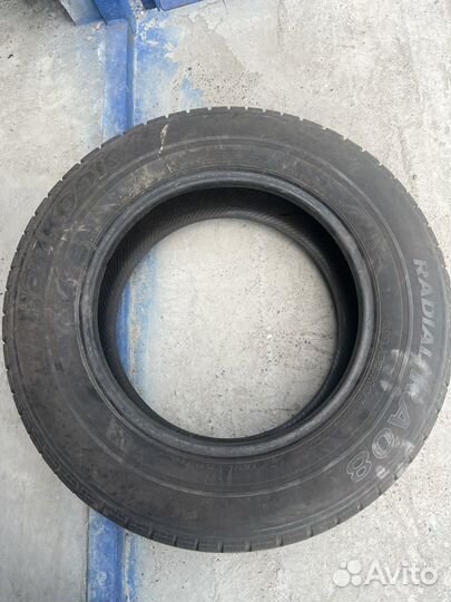 Hankook Radial RA08 215/70 R16