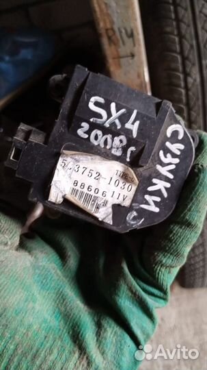 Моторчик заслонки отопителя Suzuki SX4 2006-2013