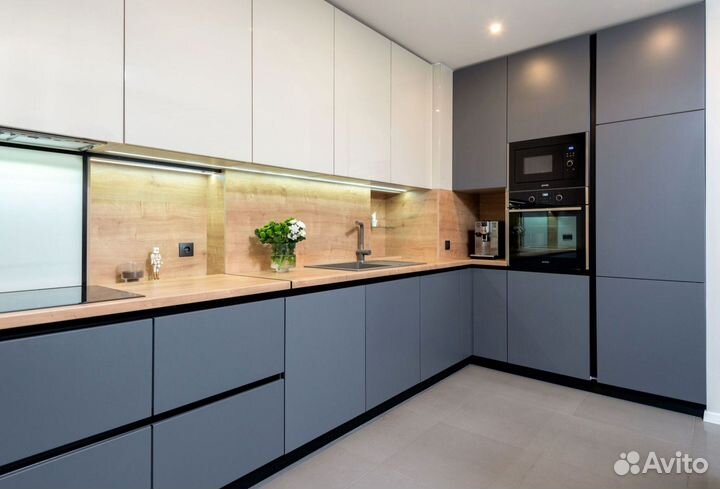 Кухонный гарнитур угловой в потолок