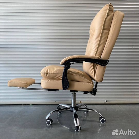 Офисное кресло