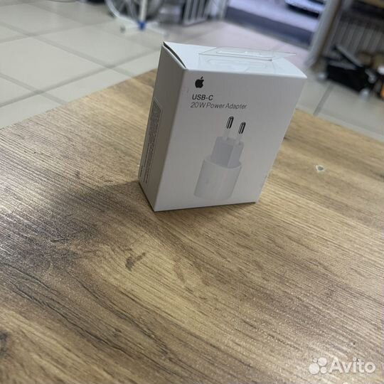 Сетевое зарядное устройство Apple mhje3ZM/A