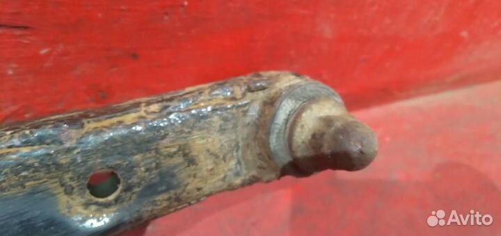 Ниссан Альмера рычаг задней балки Almera N16