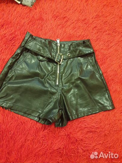 Кожаные шорты
