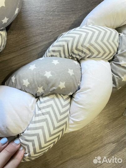 Бортик коса в кроватку