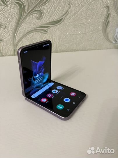 Samsung Galaxy Z Flip3 5G, 8/256 ГБ