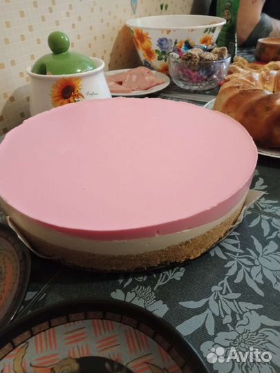 Торт чизкейк, медовик