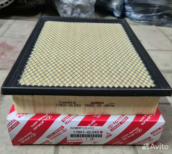 Воздушный фильтр toyota 17801-0L040