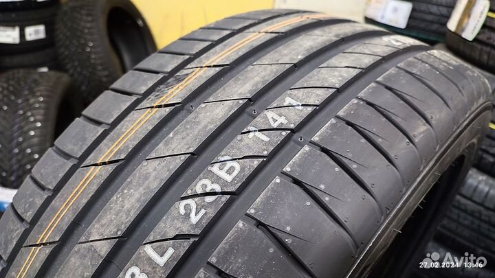 Kumho Ecsta PS71 285/40 R21 109Y