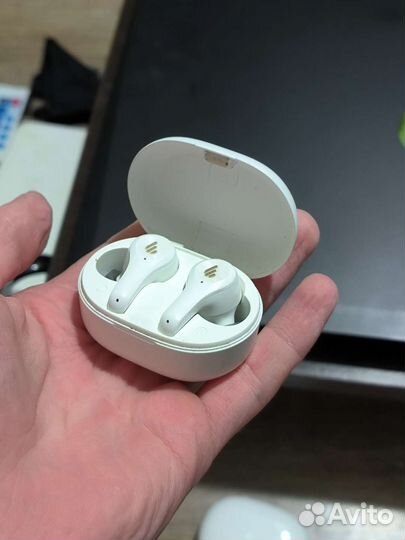 Беспроводные наушники edifier