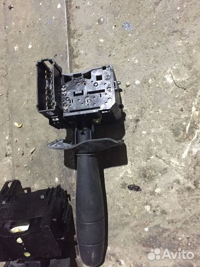Подрулевой переключатель renault logan