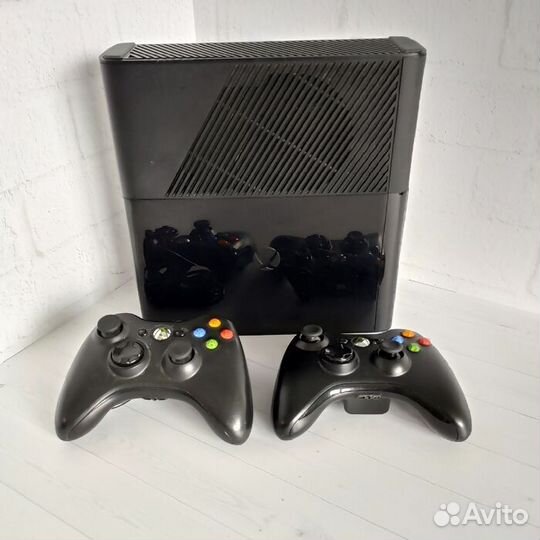 Игровая приставка Microsoft Xbox 360 500 Гб