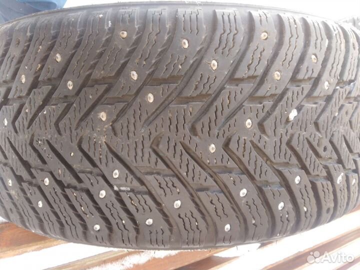 Nokian Tyres Hakkapeliitta 8 215/50 R17 95T