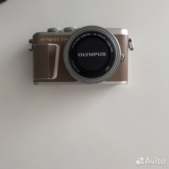 Olympus E-PL10 Pancake Kit