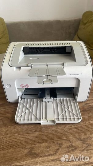 Принтер HP Laser Jet P1005 в рабочем состоянии