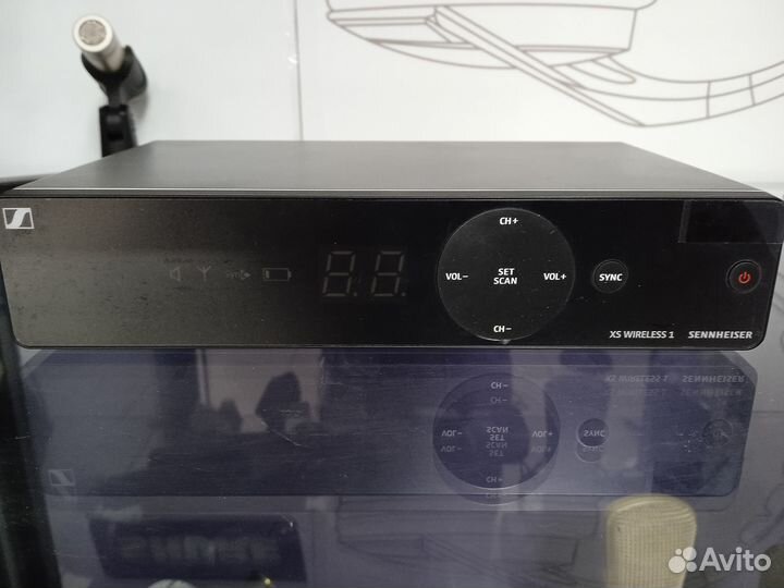 Вокальная система Sennheiser XSW 1-825-B