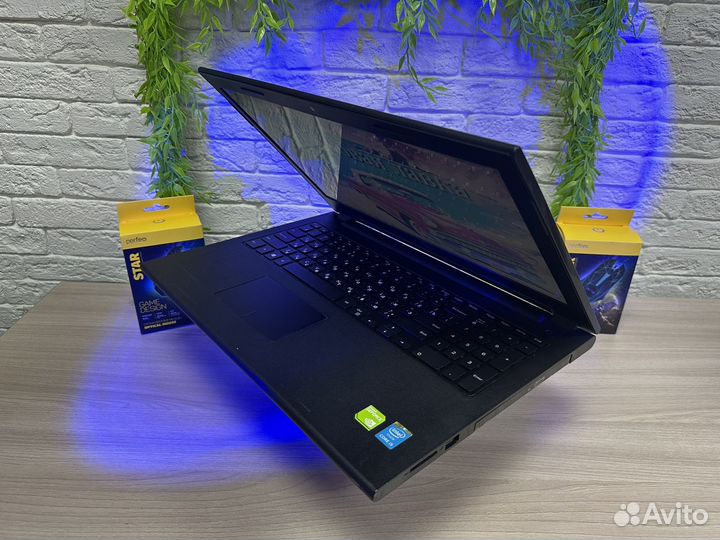 Игровой ноутбук Dell i5/8GB/SSD/700GB