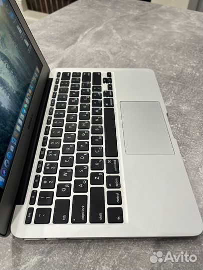 MacBook Air (11 дюйм)