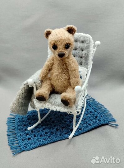Вязаный медведь ручной работы