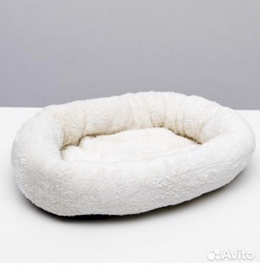 Лежанка для кошечек и собачек