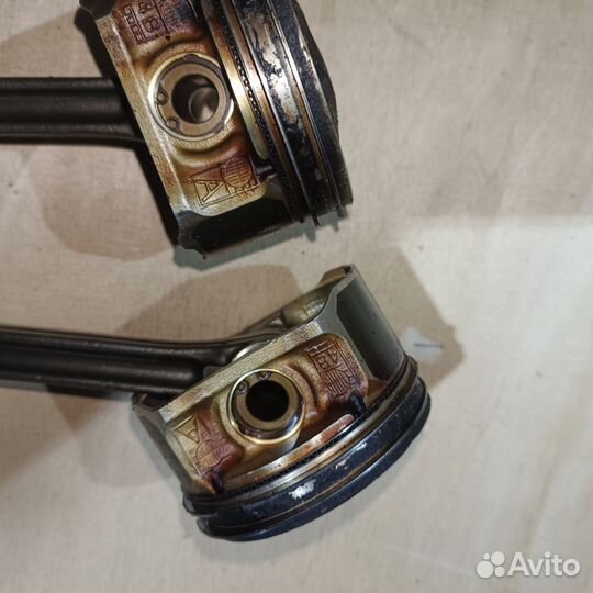 Поршни с шатунами Nissan Qashqai J11 MR20DD