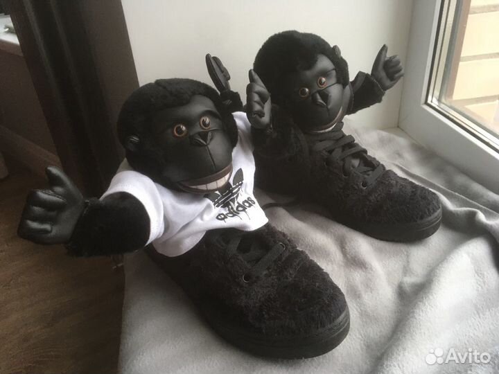 Кроссовки adidas горилла купить в Москве