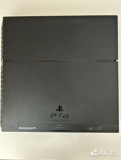 Игровая приставка Sony PlayStation 4