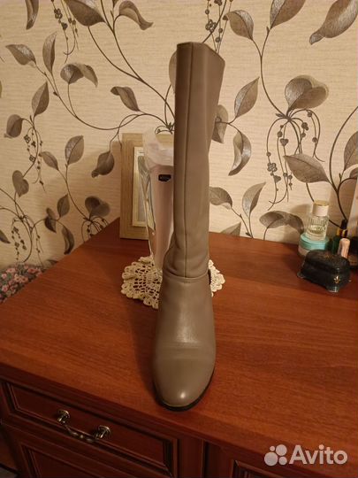 Продам зимние сапоги