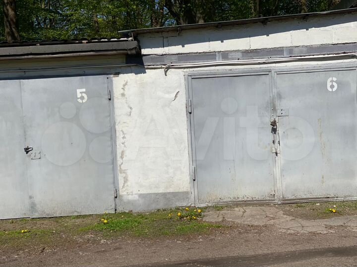 Гараж, > 30 м²