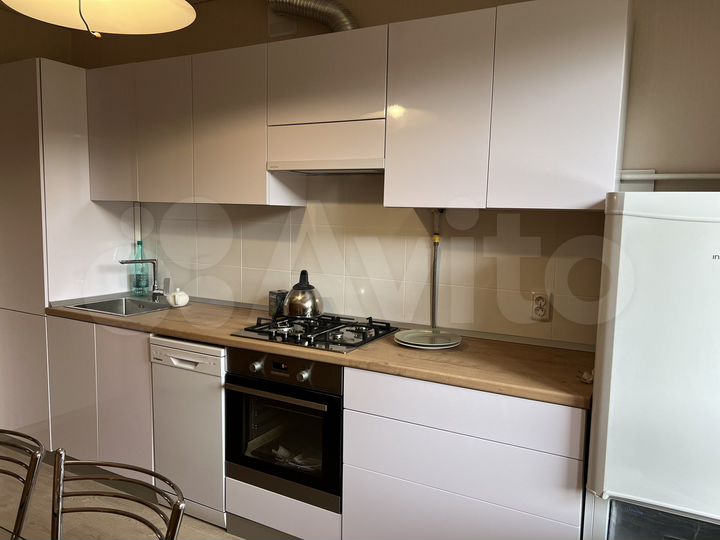 3-к. квартира, 74 м², 2/5 эт.