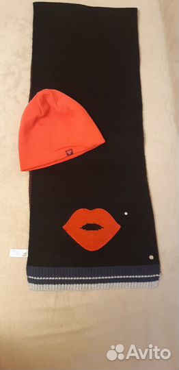 Зимняя шапка и шарф для девочки