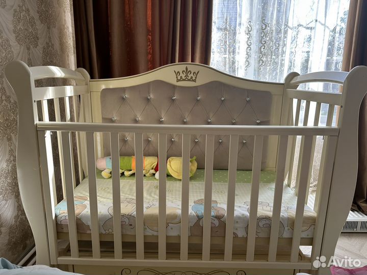 Продается детская кроватка с матрасом