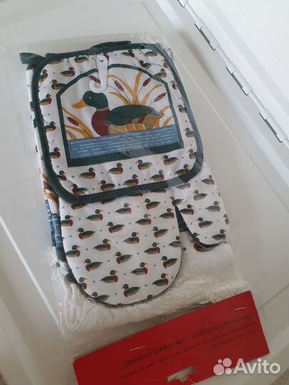 Кухонный фартук, набор Полотенце и прихватки