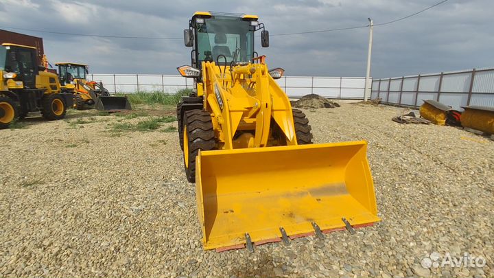 Фронтальный погрузчик Kyloton ZL20, 2023