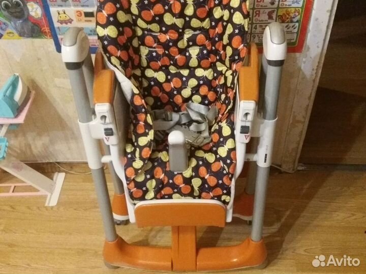 Детский стульчик для кормления