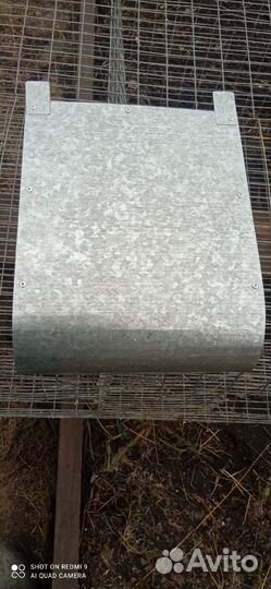 Бункерная кормушка для кроликов