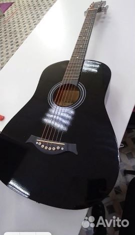 Гитара новая металлические колки и струны