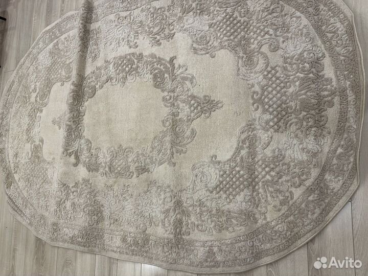 Новый Ковер турецкий с прикроватными ковриками