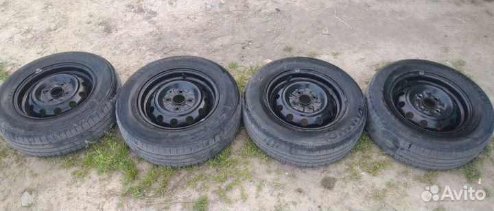 R13 Kumho Sense KR26 175/70, PCD 4x100 DIA 54