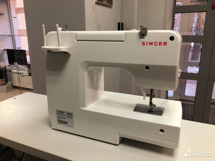 Швейная машина Singer 1408