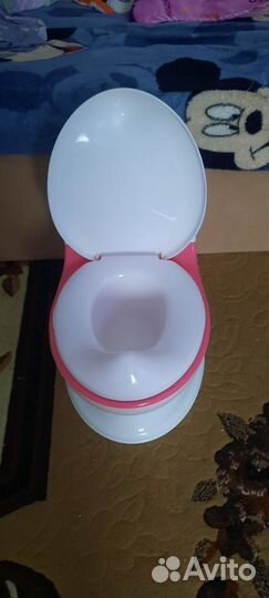 Детский горшок в виде унитаза