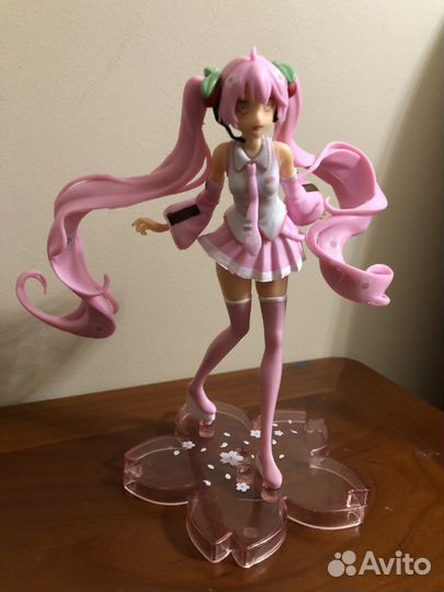 Фигурка Хатсуне мику