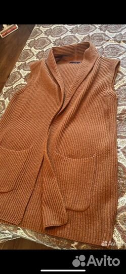 Жилет женский крупной вязки шерстяной