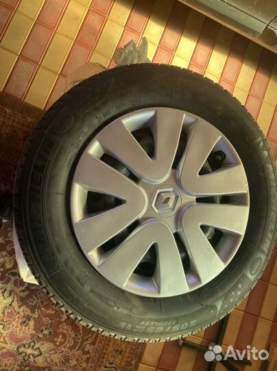 Michelin X Radial 205/65 R15 99W