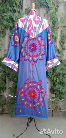 Шелковое кимоно из иката с вышивкой